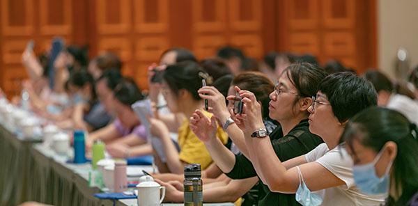 第22期-成都-010-600.jpg 第22期-成都-010-600.jpg